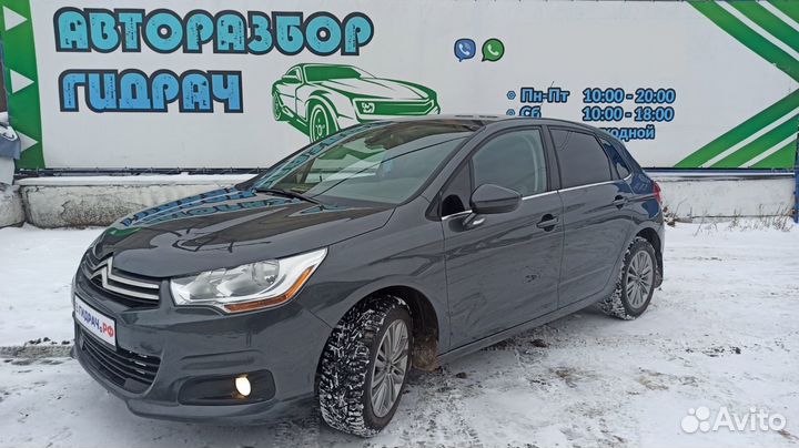 Стекло двери задней правой Citroen C4 B7 9204T5