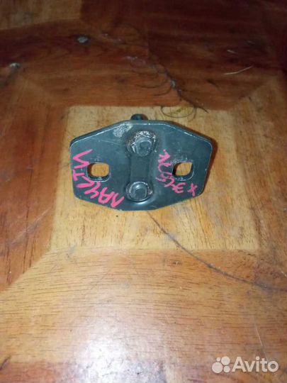 Замок багажника Chevrolet Lacetti