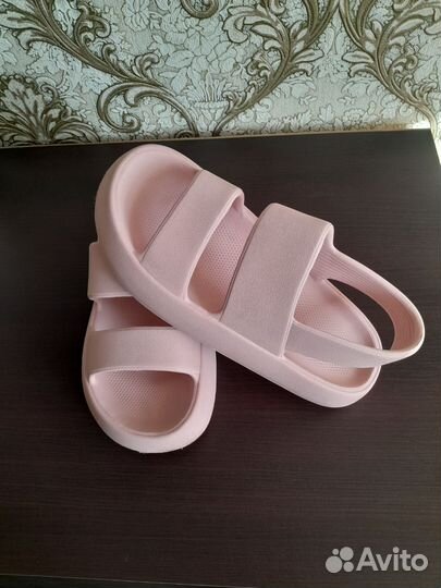 Обувь на море для девочк