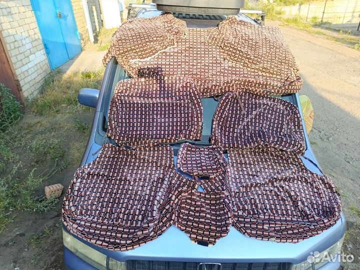 Чехлы на сиденье автомобиля