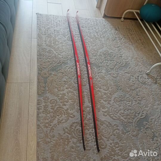 Беговые лыжи atomic