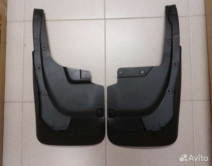 Брызговики Land Cruiser 200