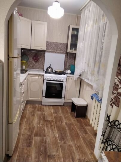 Доля в 4-к. квартире, 71,6 м², 2/5 эт.