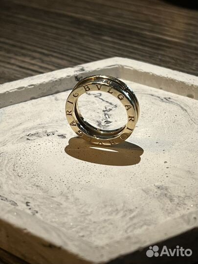 Bvlgari кольцо