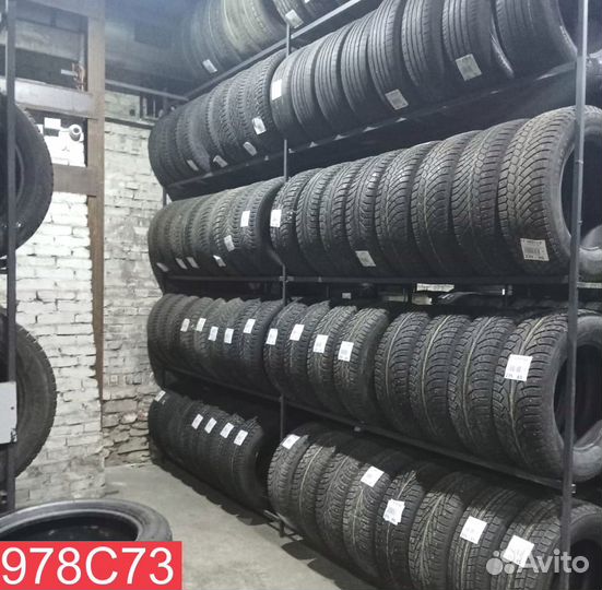 Kumho I'Zen KW31 255/40 R18 95M