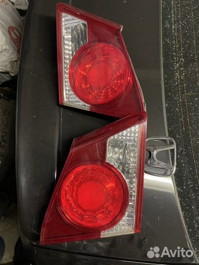 Фонари задние внутренние Honda civic 4d
