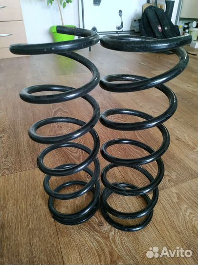 Задние пружины Toyota Crown/Majesta