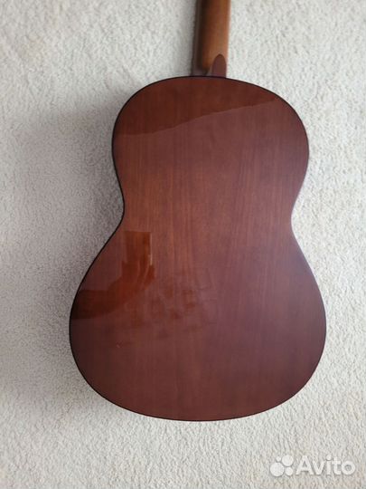 Классическая гитара yamaha CG102