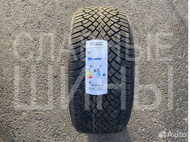 Nokian Tyres Hakkapeliitta R5 215/55 R17 98R