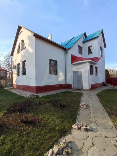Дом 321 м² на участке 5 сот.