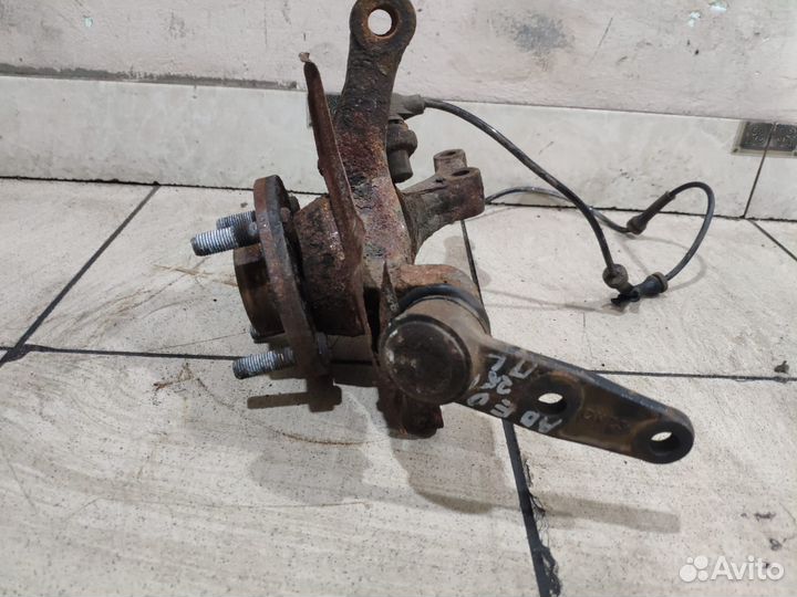 Поворотный кулак передний левый Chevrolet Авео Т25