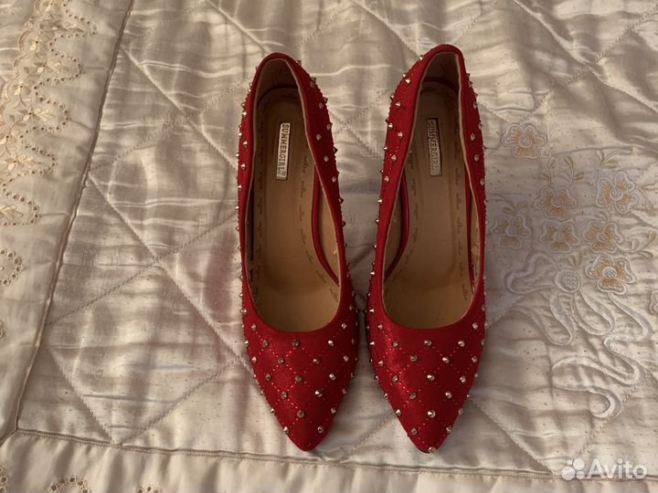 Туфли красные на каблуке 39-40