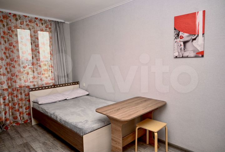 Комната 17 м² в 4-к., 8/27 эт.