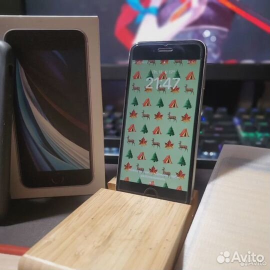 iPhone SE (2020), 64 ГБ