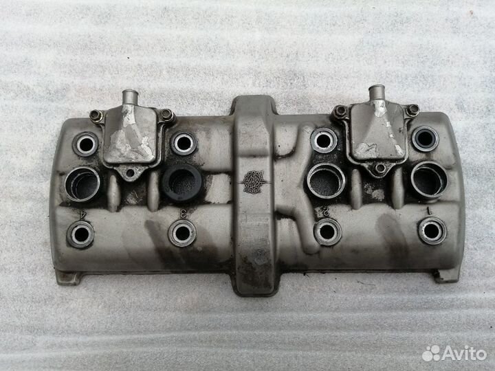 MV Agusta F4 1078RR клапанная крышка