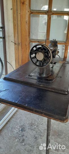 Швейная машинка зингер антикварная