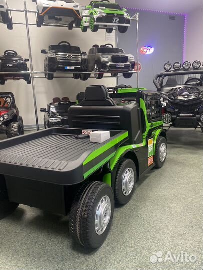 Детский электромобиль