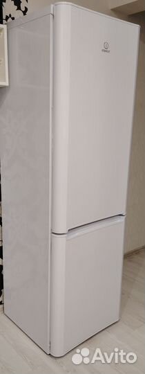 Холодильник indesit бу