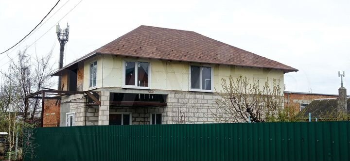 Дом 160 м² на участке 6 сот.