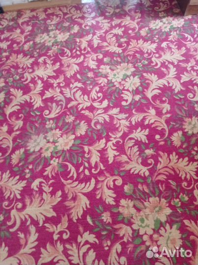 Палас 2 м. на 3 м