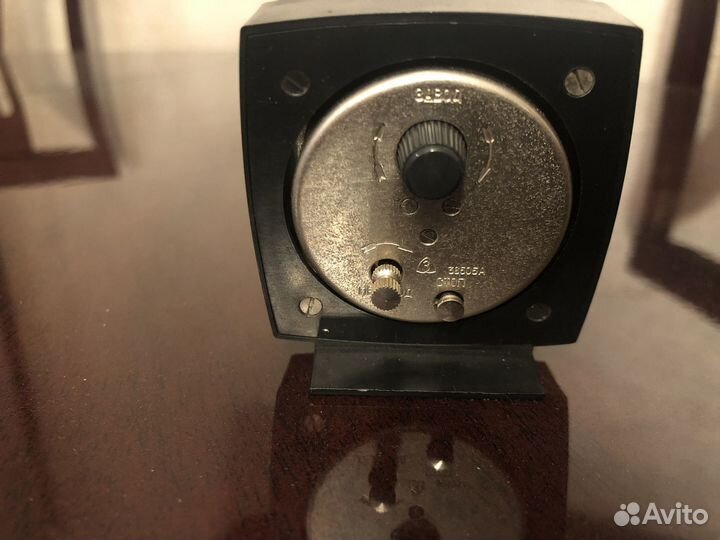 Редкие часы (будильник) СССР «Заря»