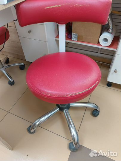 Стул мастера и клиента