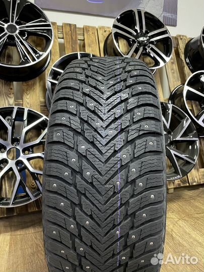 Nokian Tyres Hakkapeliitta 10p SUV 235/55 R19 105T