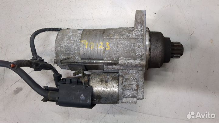 Стартер Volkswagen Touran, 2011