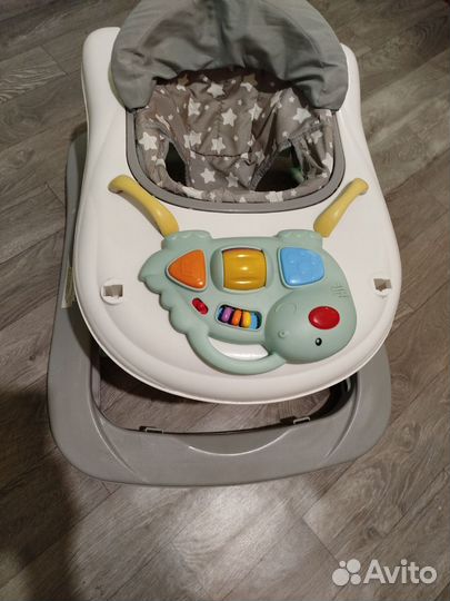 Ходунки детские, в подарок отдам прыгунки