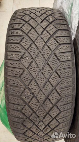 Continental ContiVikingContact 7 215/55 R17