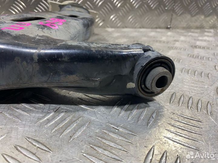 Рычаг нижний передний правый Subaru Outback BS