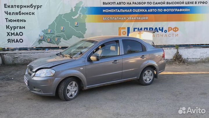 Накладка стекла заднего правого Chevrolet Aveo (T2