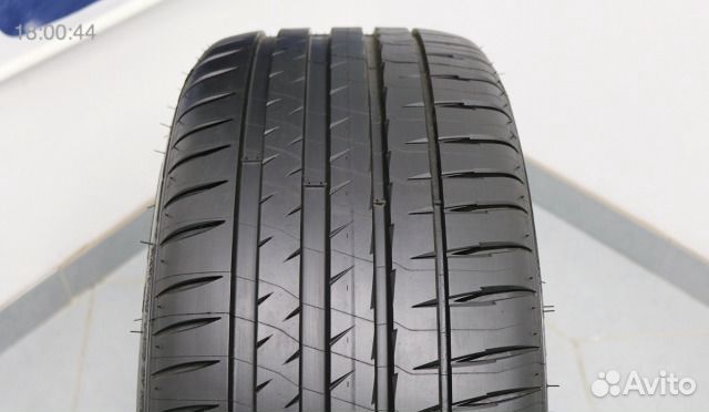 Michelin Pilot Sport 4 S 285/30 R22 101Y
