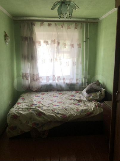 Комната 9 м² в 5-к., 2/5 эт.