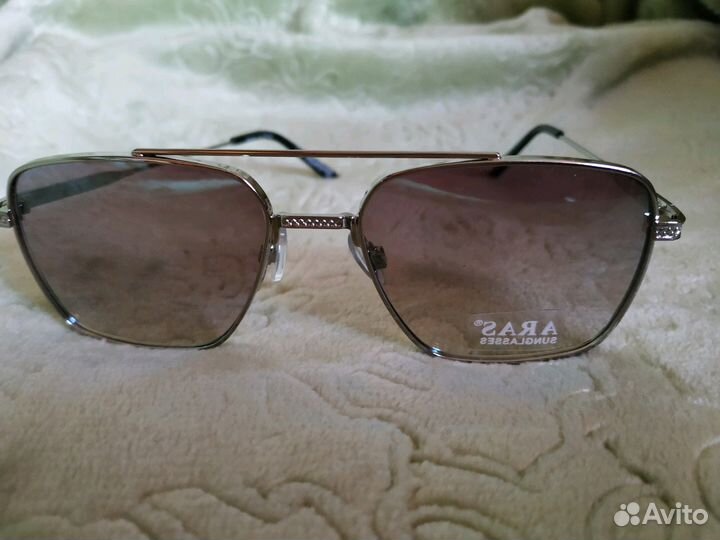 Солнцезащитные очки новые