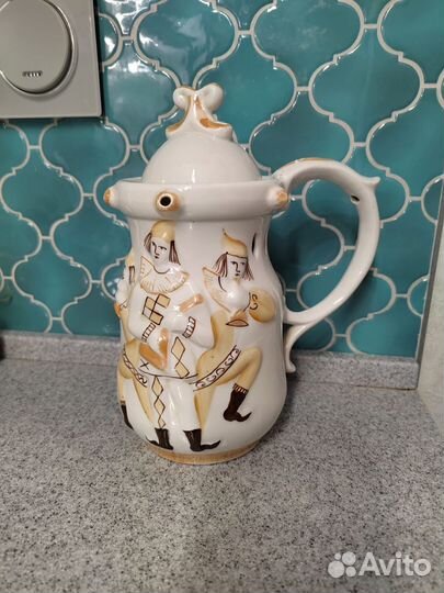 Кружка напейся-не облейся. Скоморохи. Бронница