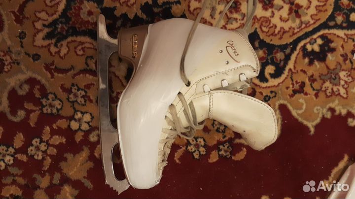 Коньки edea chorus 215 лезвия jw coronation ace