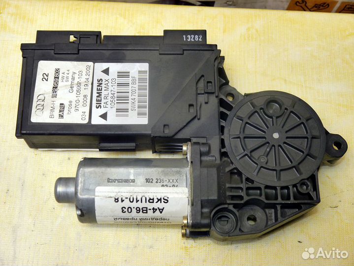 Моторчик стеклоподъемника перед.правый Ауди A4B6 2