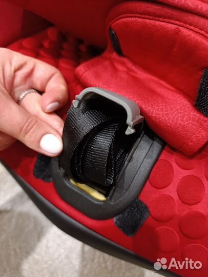 Автокресло Olsson voyagerfix red isofix (9-36 кг)