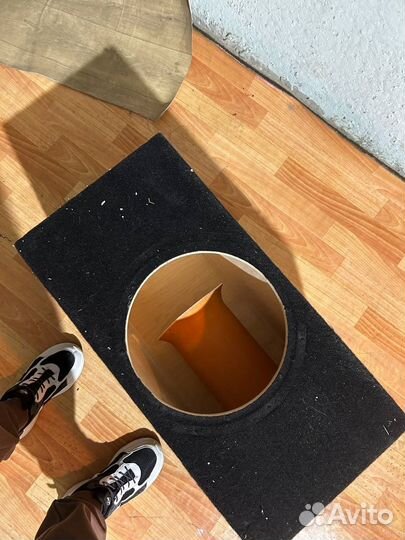 Короб для сабвуфера 12 на трубе