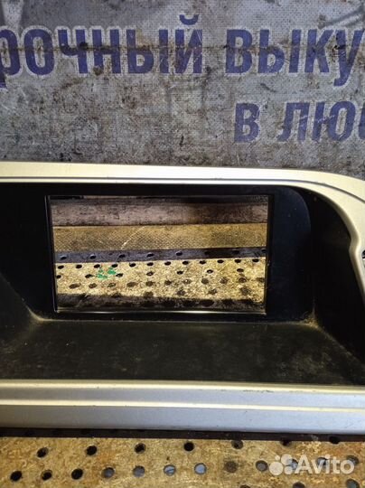 Рамка магнитолы Audi A4