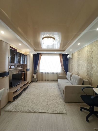 2-к. квартира, 74 м², 6/18 эт.