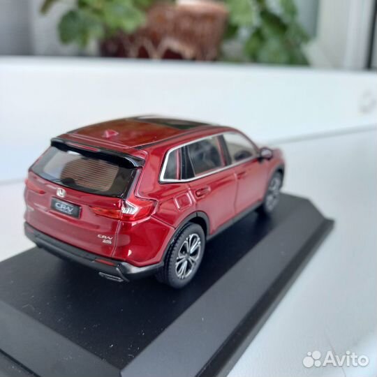 Модель 1/43 Honda CR-V red 2022 г