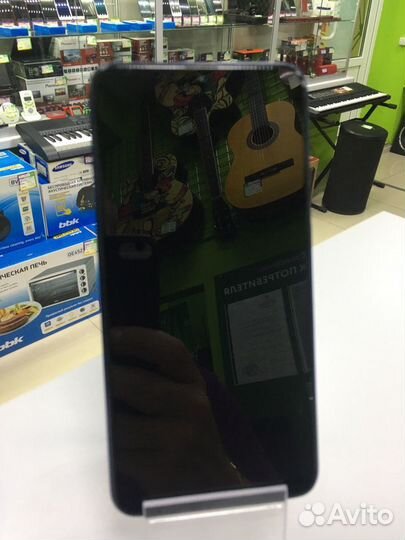 Samsung Galaxy A10, 2/32 ГБ
