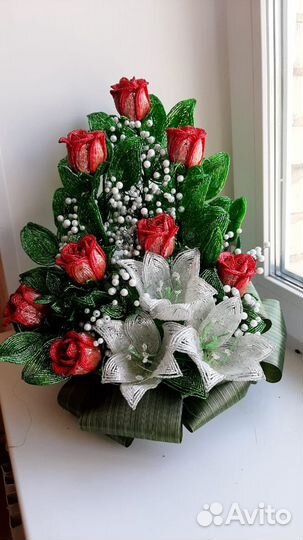Продаю цветы из бисера. Приятный подарок для любим