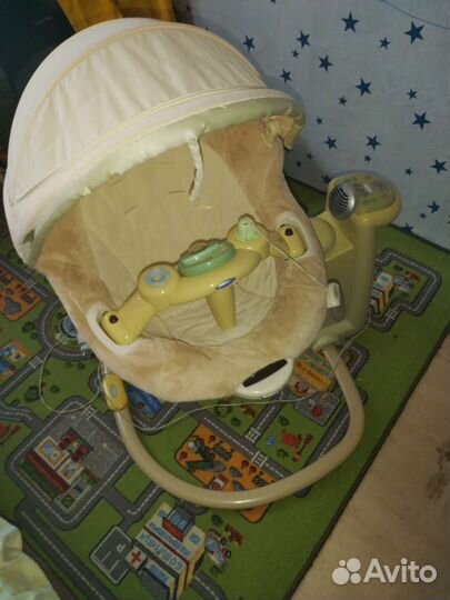 Укачивающий центр Graco