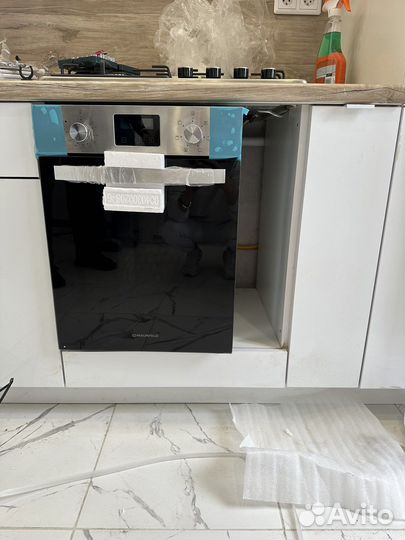 Электрический духовой шкаф