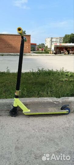 Самокат трюковой Rush Action