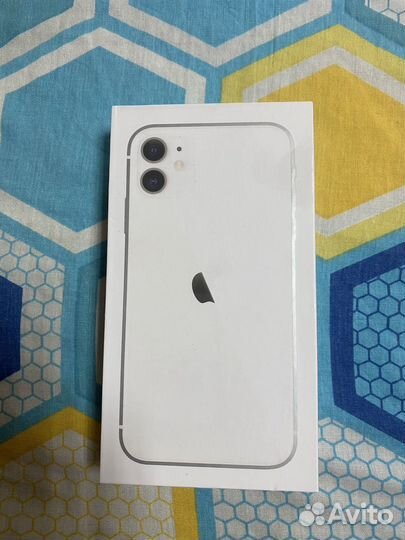 iPhone 11 white
