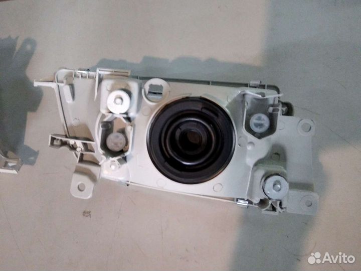 Комплект фар Тойота Калдина 96-02 г.в